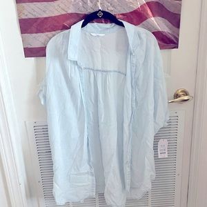 Button up or leave open too NWT